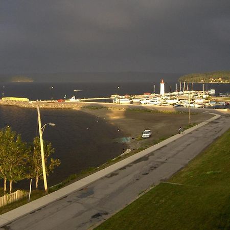 Motel Royal Cabano Buitenkant foto