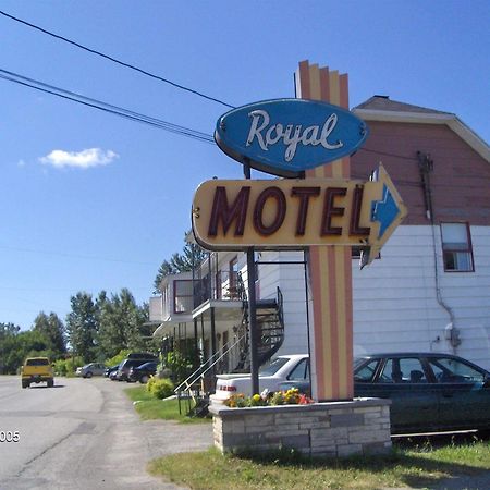 Motel Royal Cabano Buitenkant foto