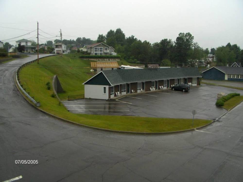 Motel Royal Cabano Buitenkant foto