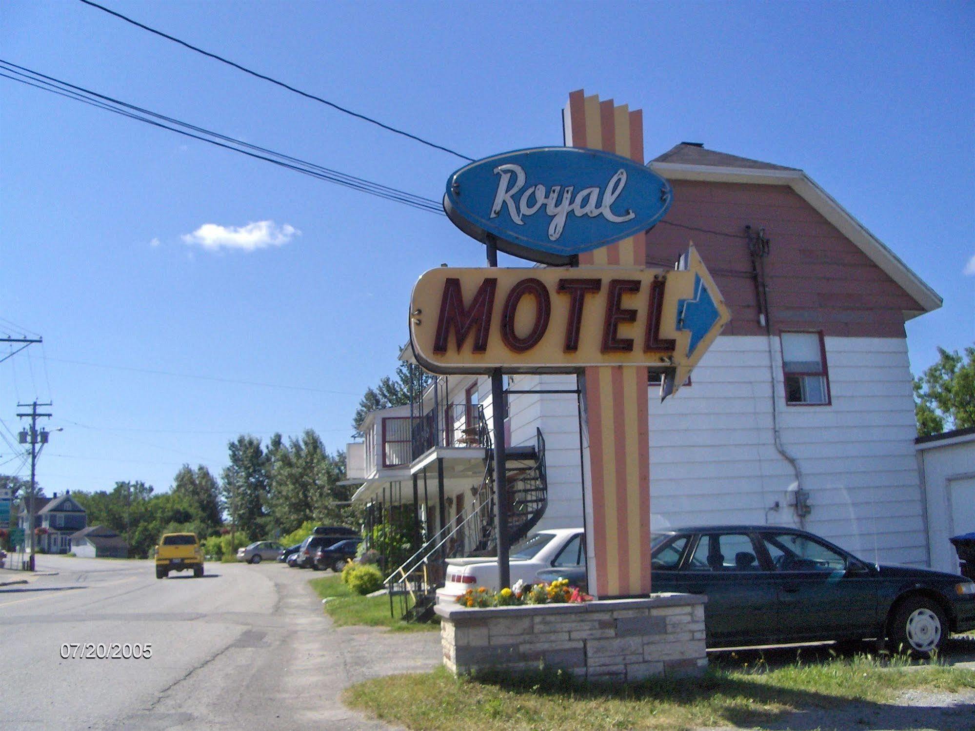 Motel Royal Cabano Buitenkant foto