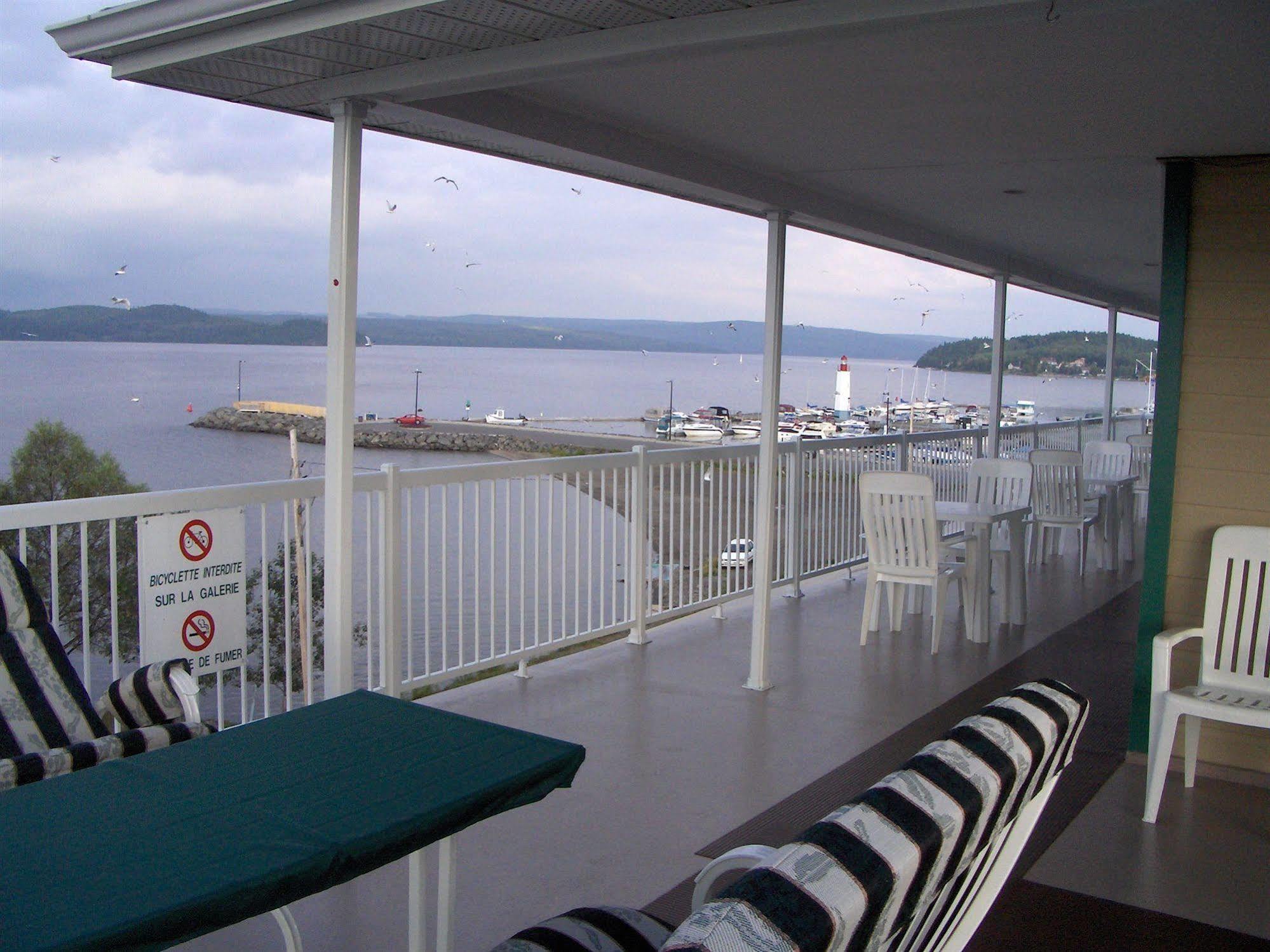 Motel Royal Cabano Buitenkant foto